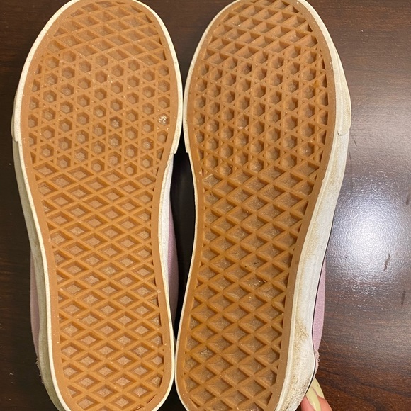 Old Skool Vans in Lilac/Lavander - Picture 6 of 6